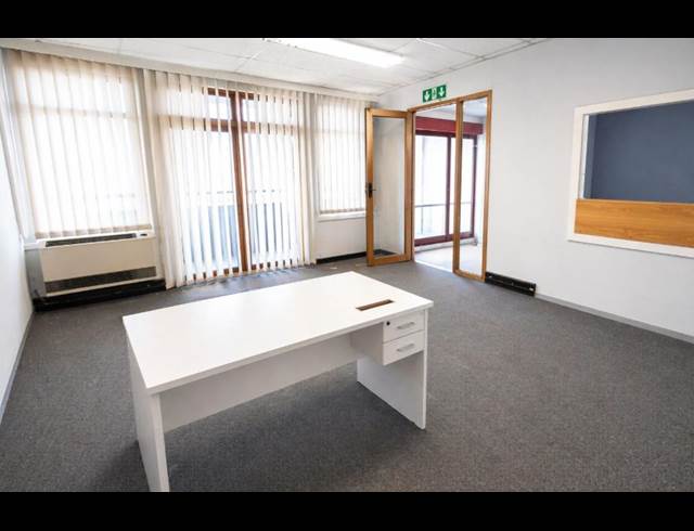 214M² BUSINESS CENTRE TO LET IN NELSPRUIT CENTRAL