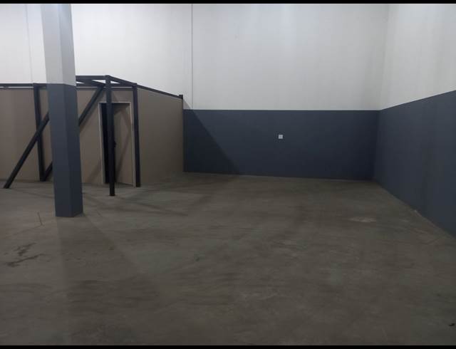 756M² WAREHOUSE TO LET IN POMONA