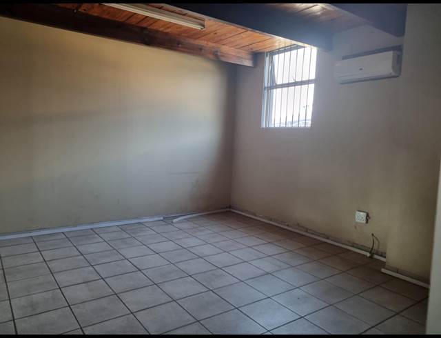 300M² WAREHOUSE TO LET IN NELSPRUIT INDUSTRIAL