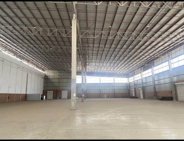 9,725M² WAREHOUSE TO LET IN OLIFANTSFONTEIN