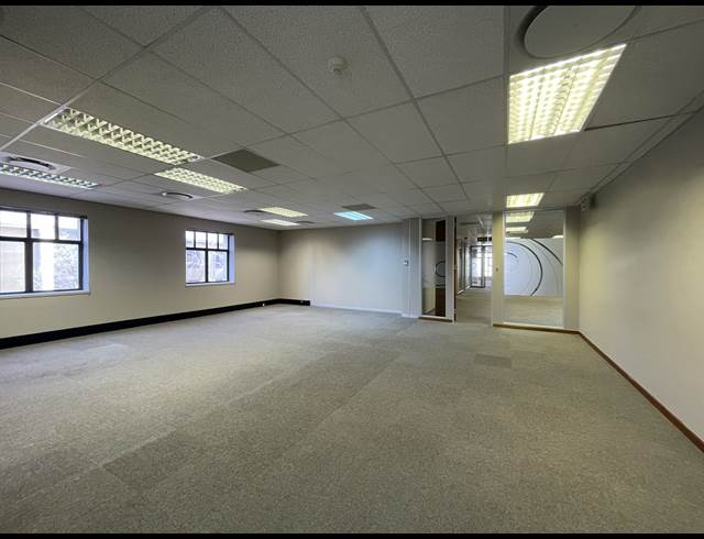 515M² OFFICE TO LET IN SANDTON CENTRAL