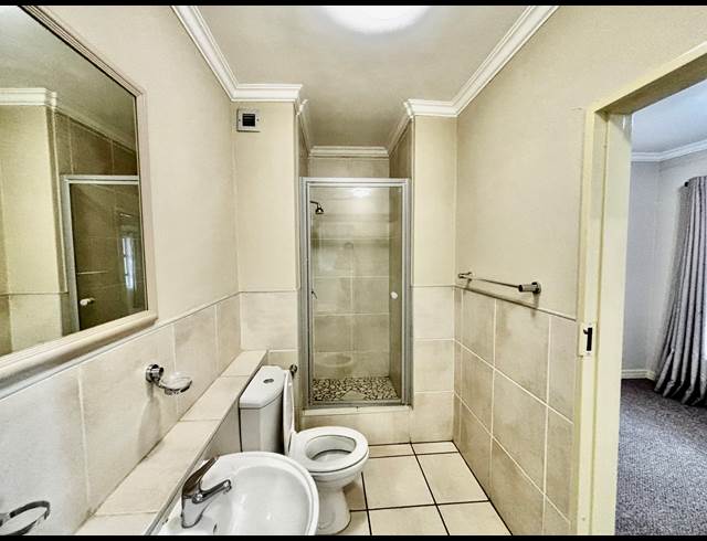 2 BEDROOM APARTMENT TO LET IN SANDTON CENTRAL