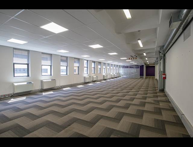 316M² OFFICE TO LET IN FORESHORE
