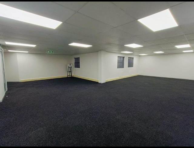 BUSINESS PROPERTY TO RENT IN HALFWAY GARDENS