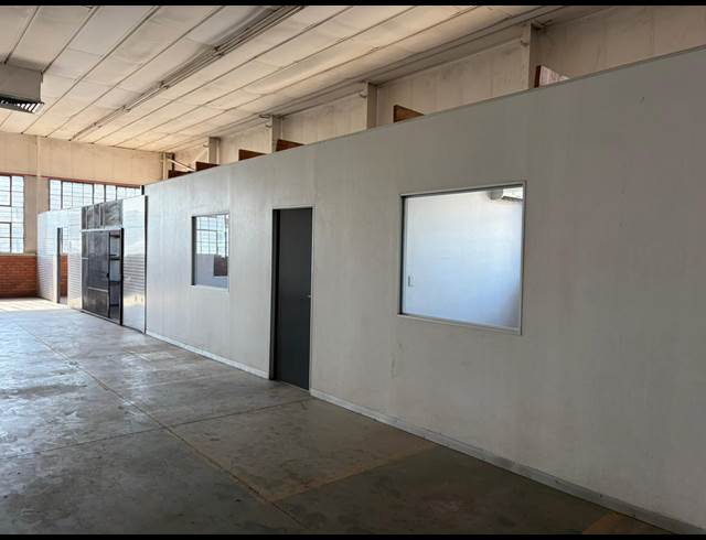 370M² WAREHOUSE TO LET IN ROSSLYN