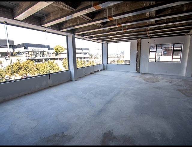 400M² SHOWROOM TO LET IN KRAMERVILLE
