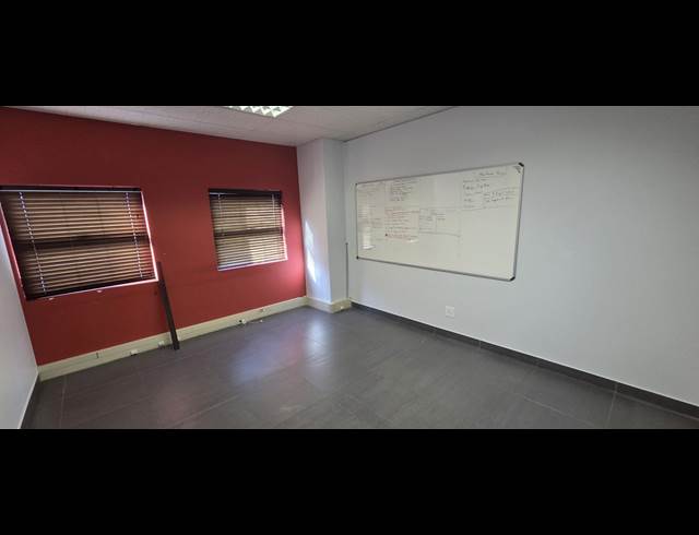 400M² OFFICE TO LET IN NELSPRUIT EXT 1