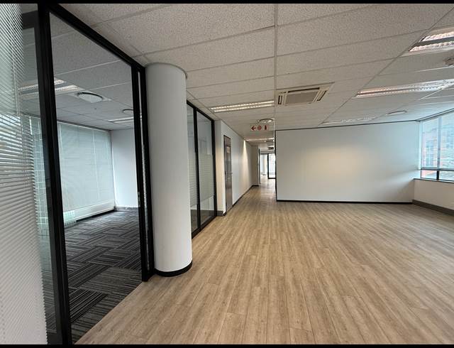 967M² OFFICE TO LET IN ROSEBANK