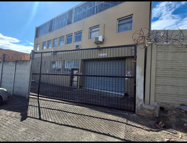 1,400M² WAREHOUSE RENTED IN BRAELYN