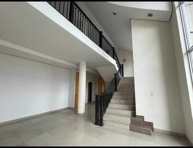 565M² OFFICE TO LET IN SANDTON CENTRAL