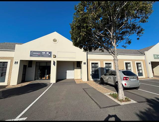 100M² WAREHOUSE TO LET IN MARCONI BEAM INDUSTRIA