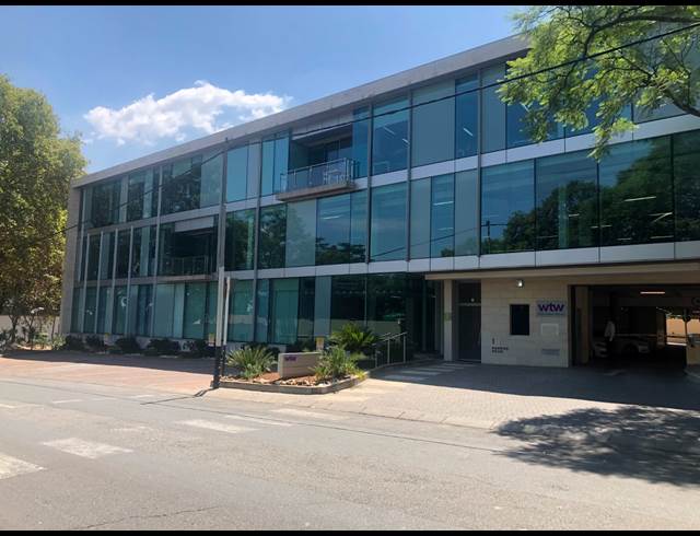 881M² OFFICE TO LET IN ILLOVO