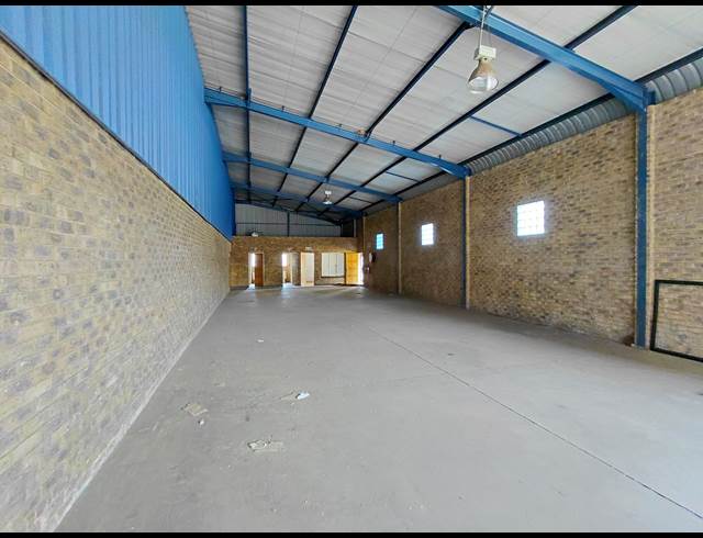 1,848M² WAREHOUSE TO LET IN POMONA