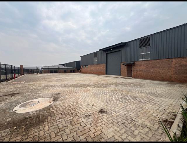 1,026M² WAREHOUSE TO LET IN SUNDERLAND RIDGE
