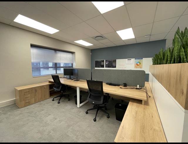 2,168M² OFFICE TO LET IN BRYANSTON