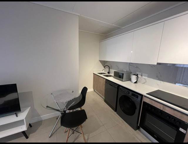 1 BEDROOM PROPERTY TO RENT IN RICHWOOD