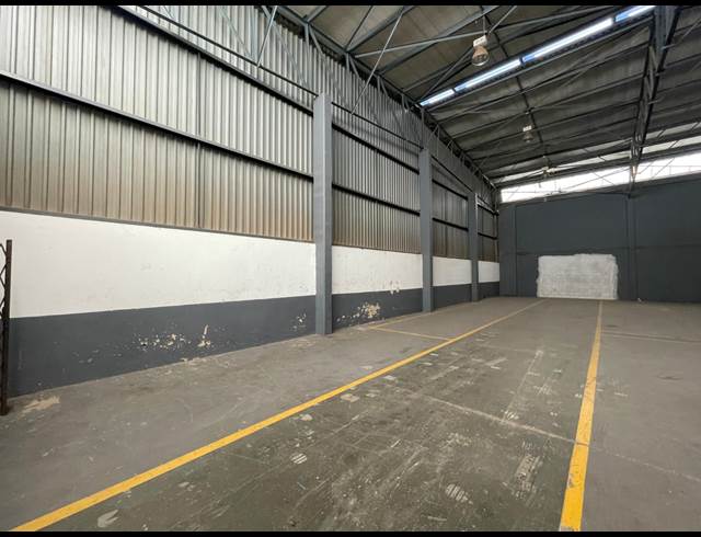 410M² WAREHOUSE TO LET IN RANDJESPARK