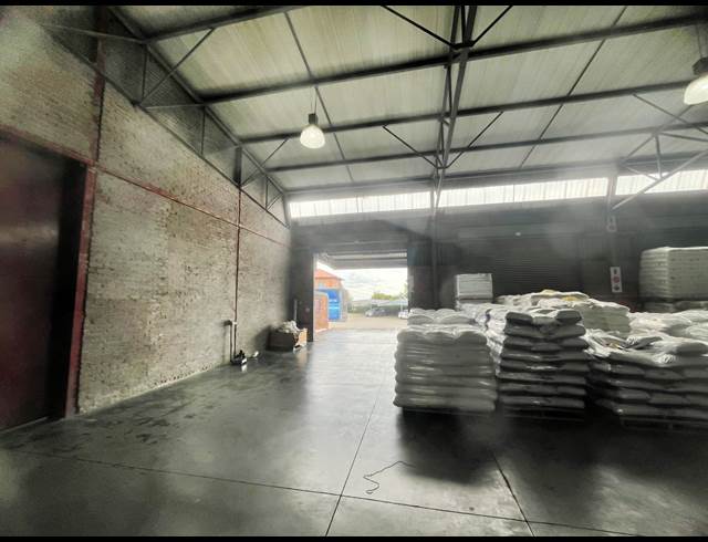7,287M² WAREHOUSE TO LET IN MEADOWDALE