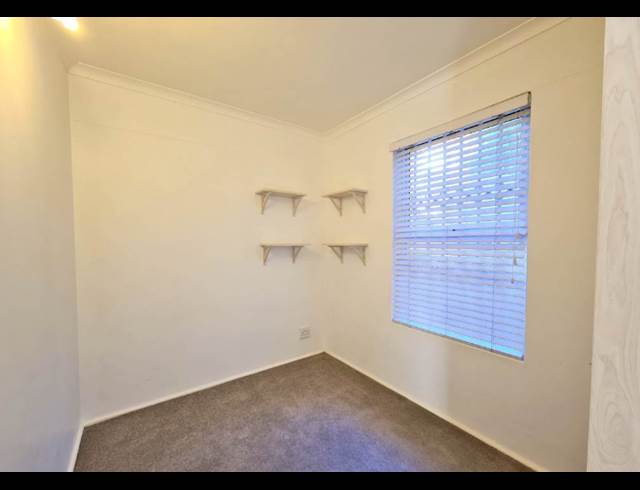 2 bed property to rent in RONDEBOSCH