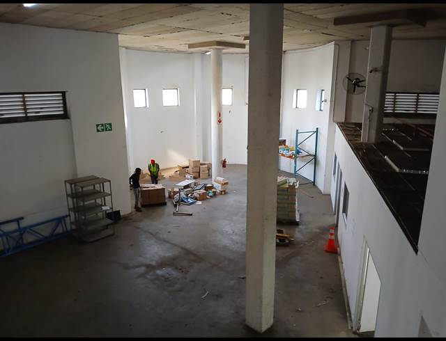 900M² WAREHOUSE TO LET IN RIVERHORSE VALLEY