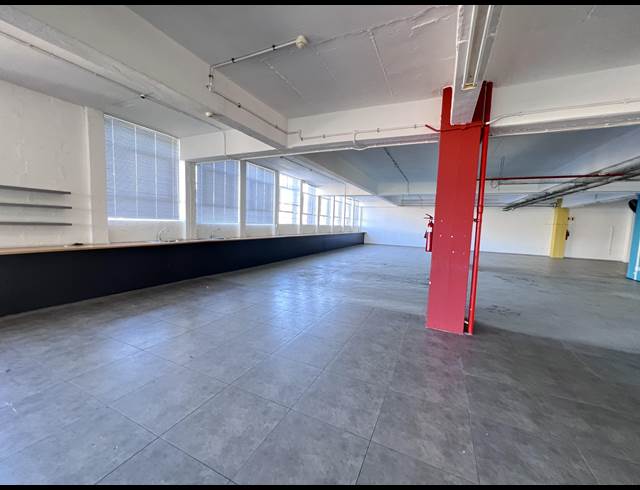 438M² OFFICE TO LET IN WOODSTOCK