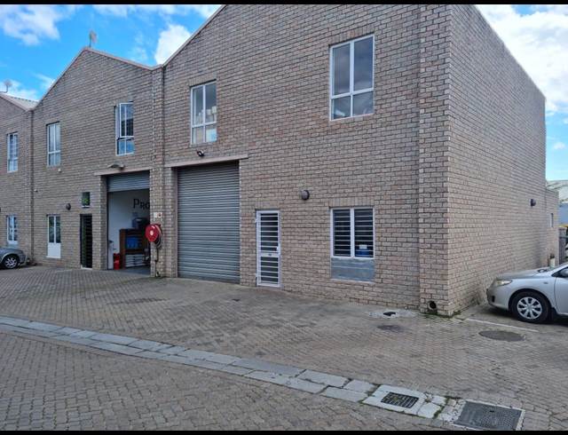 200M² WAREHOUSE TO LET IN SOMERSET WEST CENTRAL