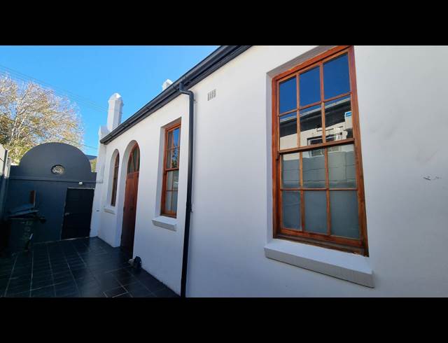 365M² MINI FACTORY TO LET IN WOODSTOCK