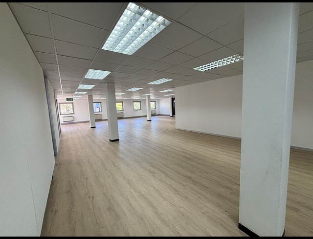 254M² OFFICE TO LET IN TYGER VALLEY