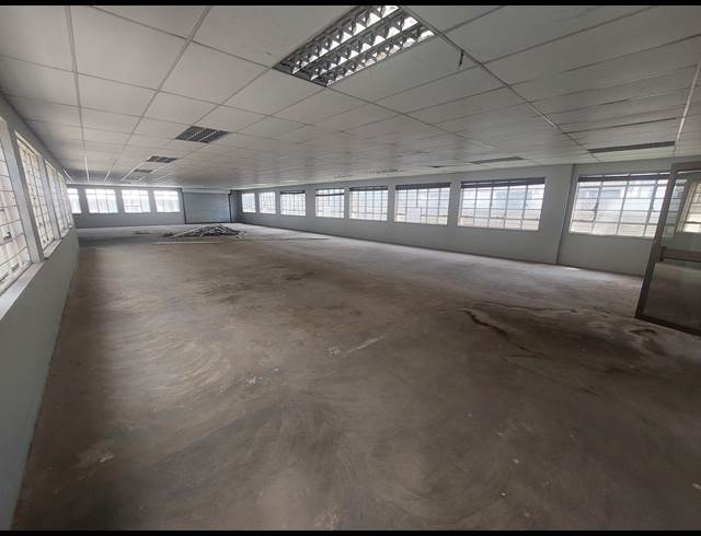 400M² WAREHOUSE RENTED IN BOKSBURG EAST