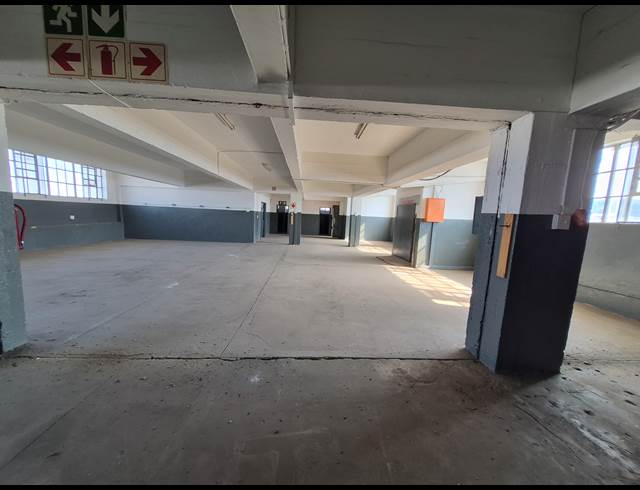 550M² WAREHOUSE TO LET IN DENVER