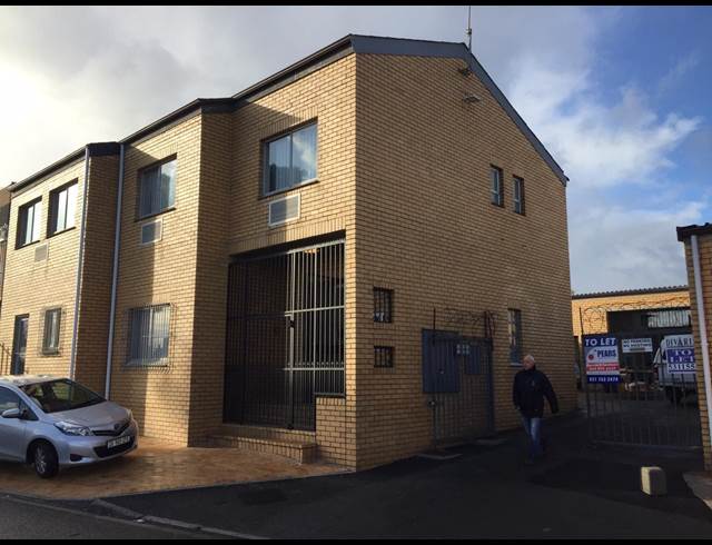 140M² WAREHOUSE TO LET IN DIEP RIVER