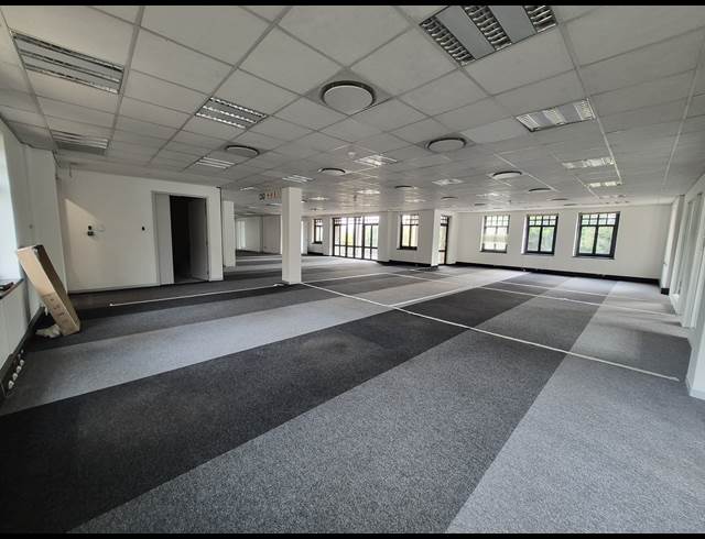 229M² OFFICE TO LET IN SANDTON CENTRAL