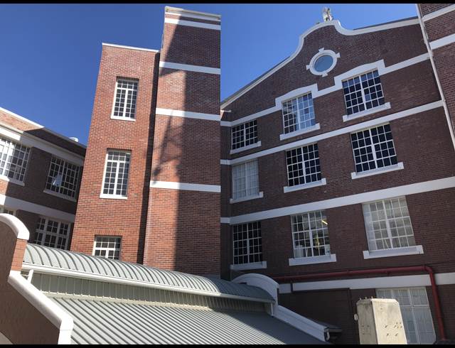 435M² OFFICE TO LET IN GARDENS