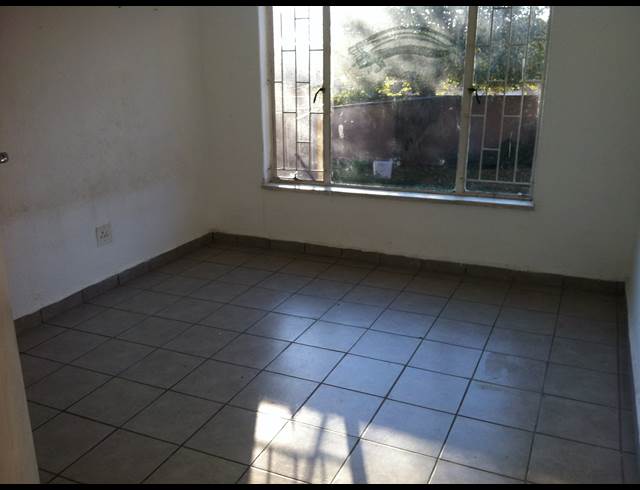 3 bed property to rent in CHRISVILLE