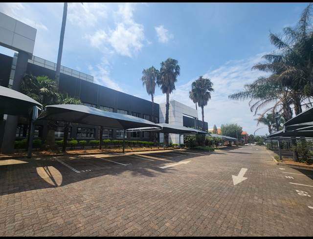 1,731M² OFFICE TO LET IN RANDJESPARK