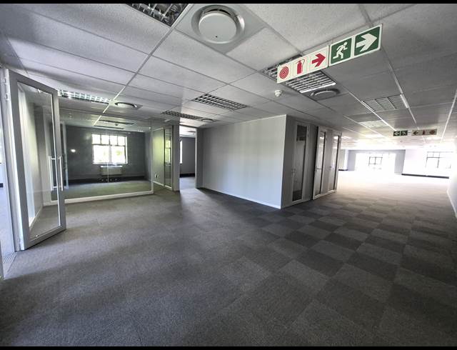 474M² OFFICE TO LET IN SANDTON CENTRAL