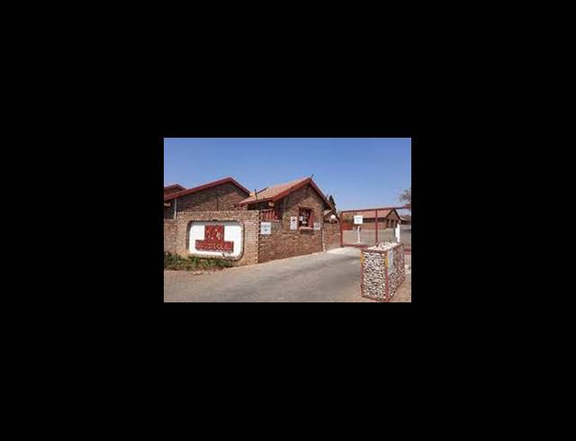 2 BEDROOM PROPERTY TO RENT IN ROOIHUISKRAAL NORTH