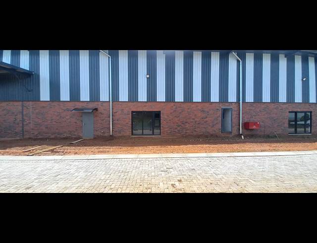 548M² WORKSHOP TO LET IN LASER PARK