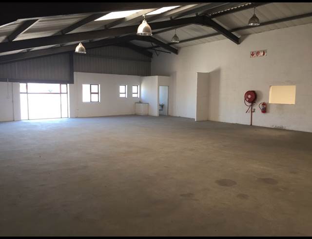 500M² WAREHOUSE TO LET IN EPPING INDUSTRIAL