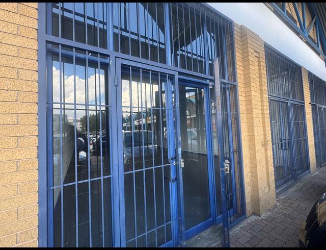 191M² WAREHOUSE TO LET IN WYNBERG