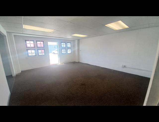 410.50M² WAREHOUSE TO LET IN EPPING INDUSTRIAL