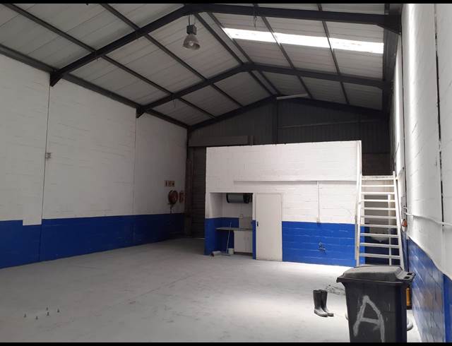 185M² WAREHOUSE TO LET IN KILLARNEY GARDENS