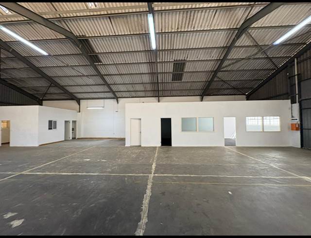 331M² WAREHOUSE TO LET IN GANTS PLAZA