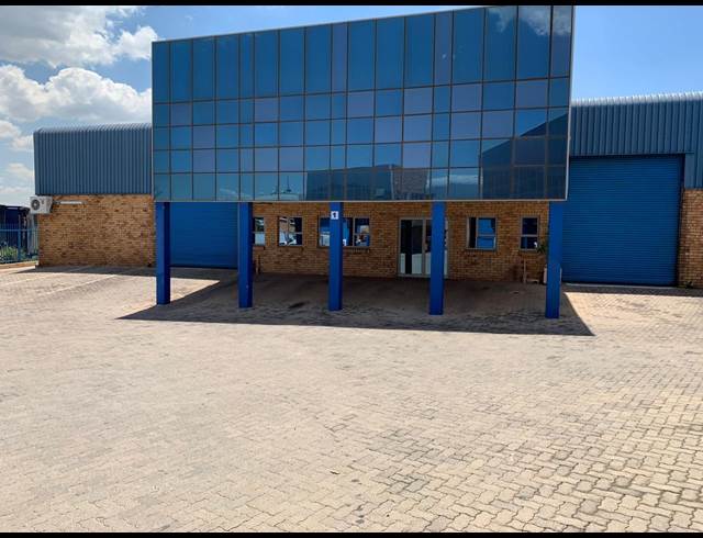 420M² WAREHOUSE RENTED IN LASER PARK
