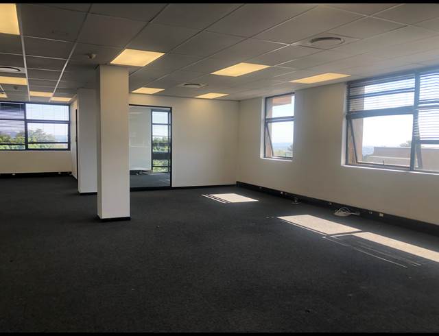 298M² OFFICE TO LET IN SANDHURST