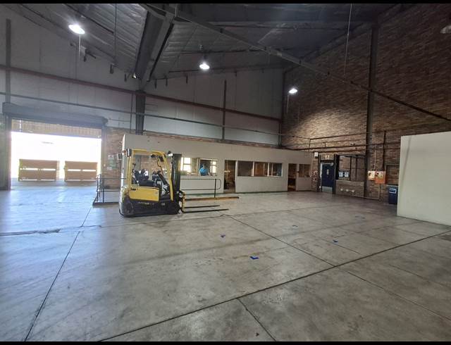 5,000M² WAREHOUSE TO LET IN WOODBROOK