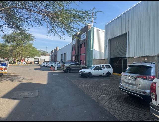 384M² WAREHOUSE TO LET IN SHAKAS HEAD
