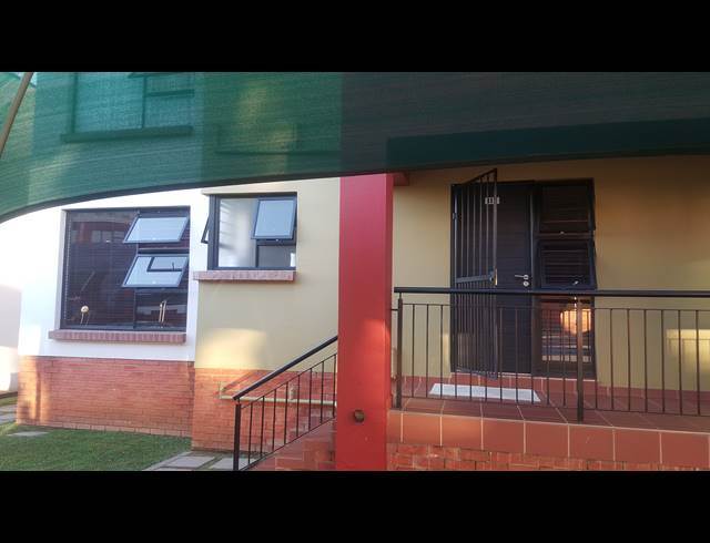 2 bed property to rent in FOURWAYS