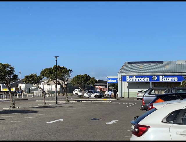 424M² RETAIL TO LET IN TOKAI