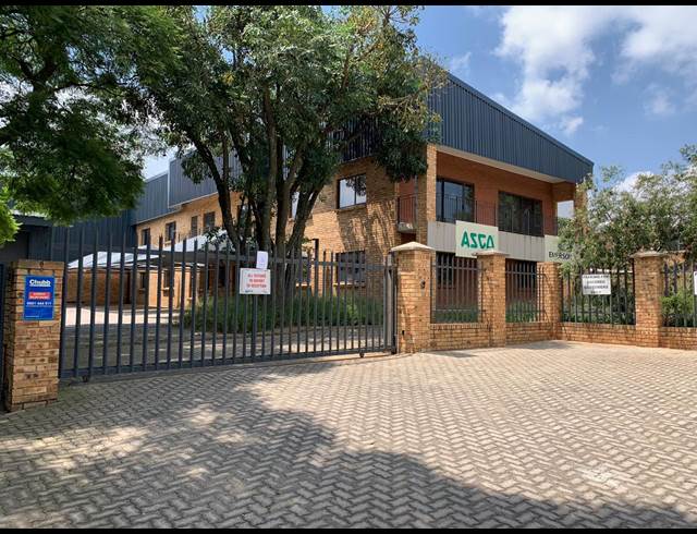 1,089M² WAREHOUSE TO LET IN LASER PARK